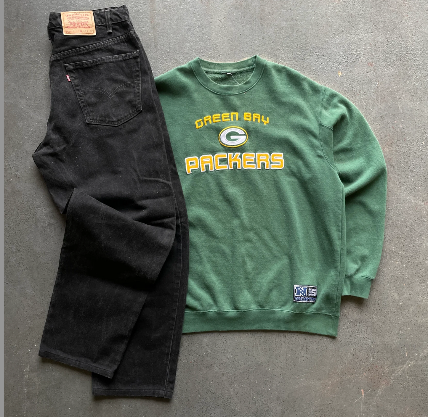 2 PIECES MYSTERY BOX - PREMIUM VINTAGE