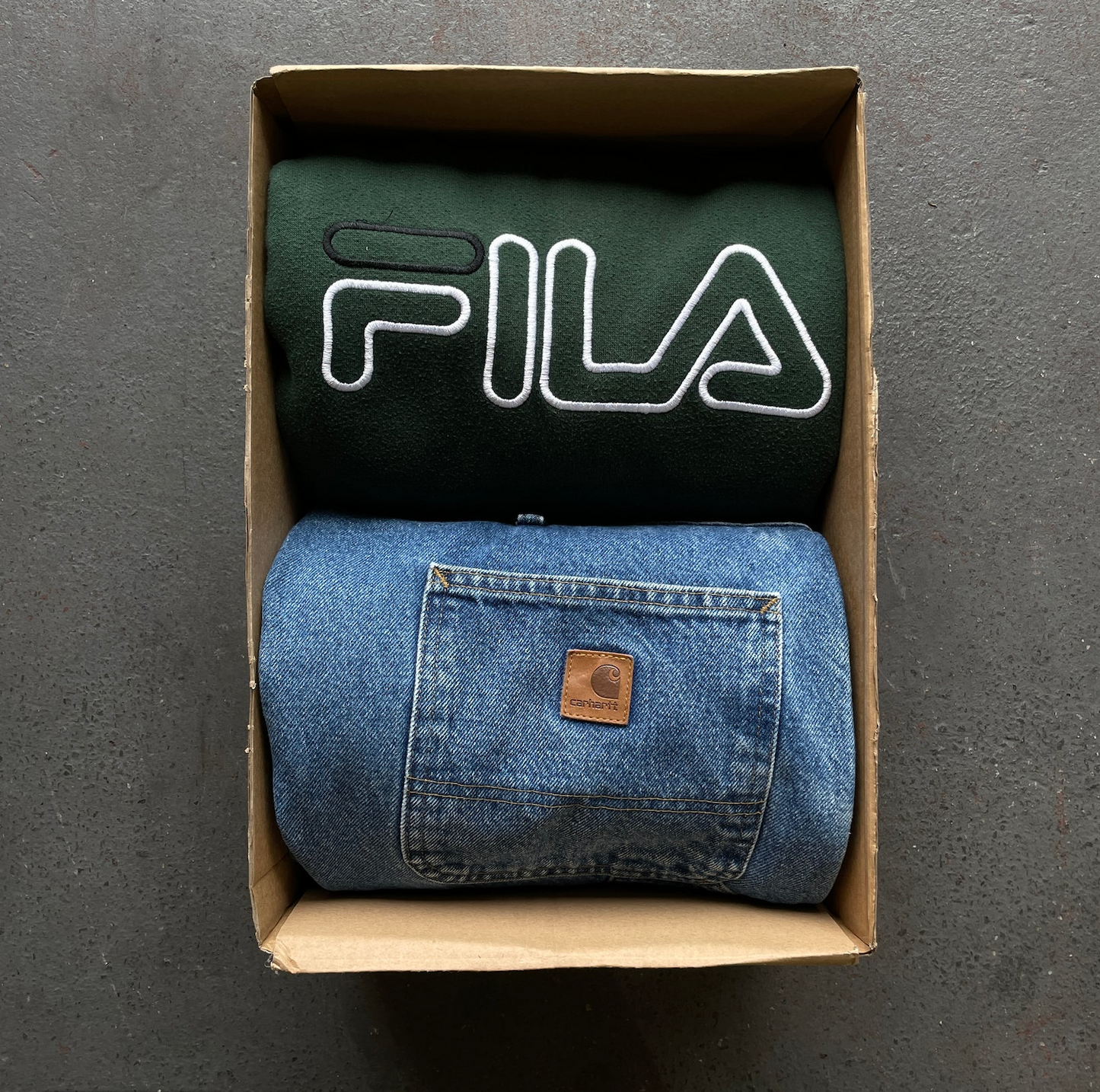 2 PIECES MYSTERY BOX - PREMIUM VINTAGE