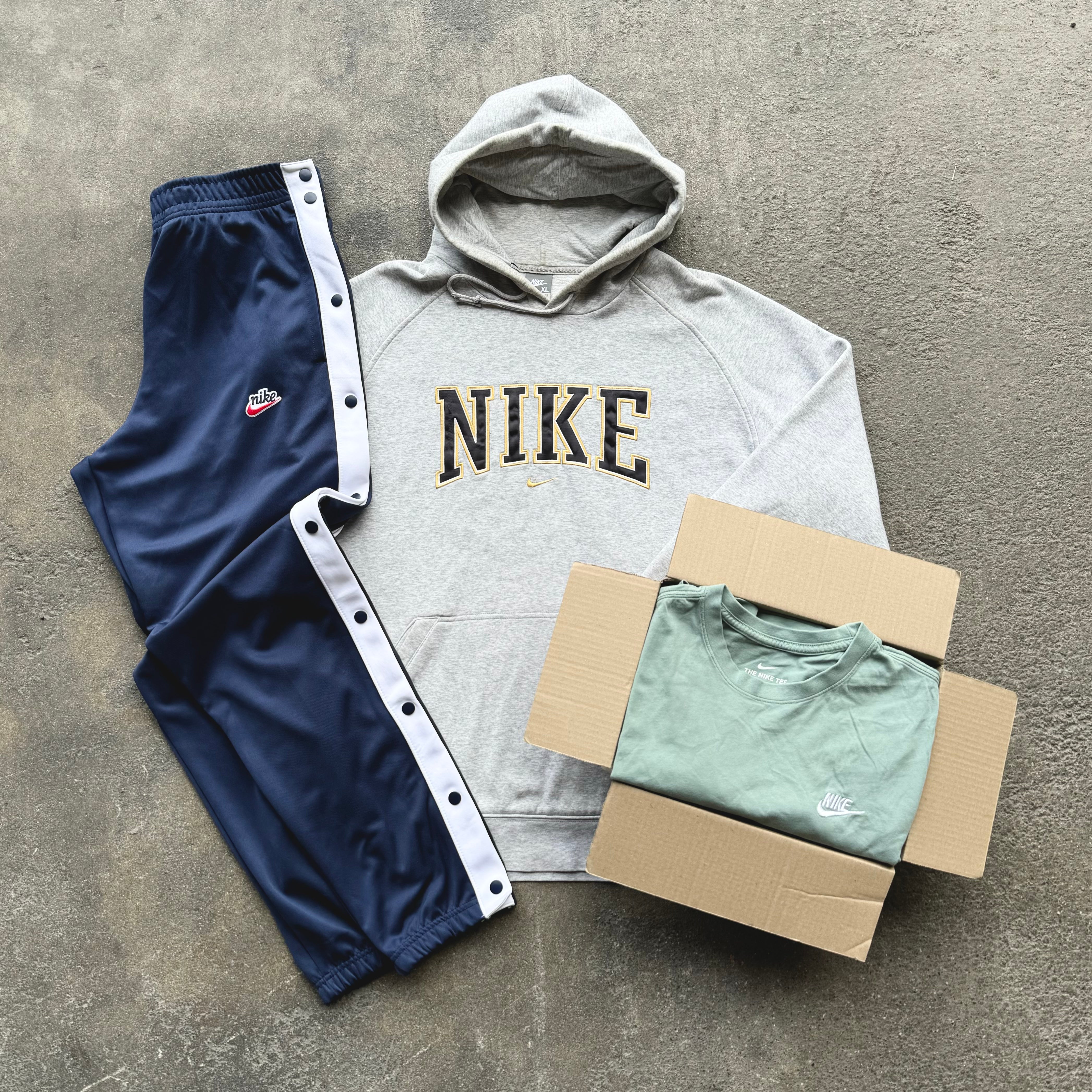 MYSTERY BOX - NIKE