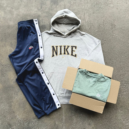 MYSTERY BOX - NIKE - Retro Box Vintage