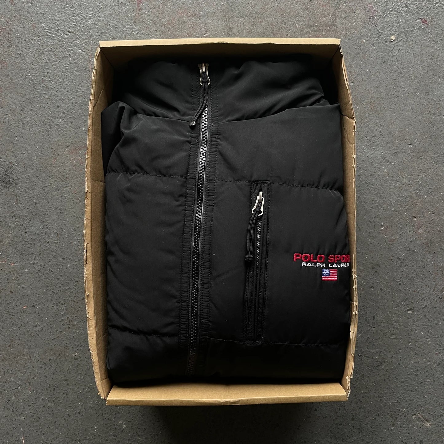 1 PIECES MYSTERY BOX - PREMIUM VINTAGE