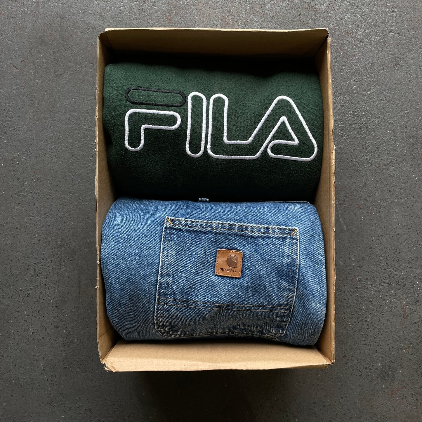 2 PIECES MYSTERY BOX - PREMIUM VINTAGE