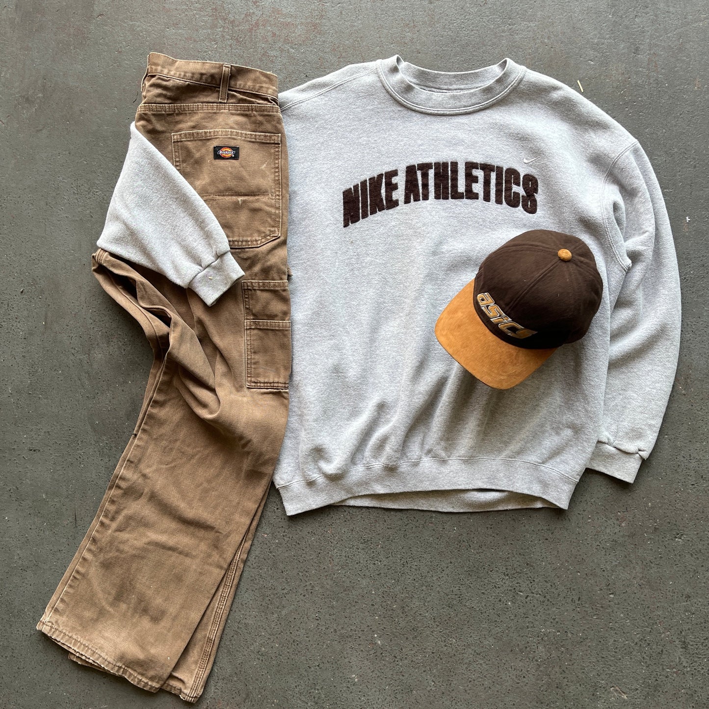 2 PIECES MYSTERY BOX - PREMIUM VINTAGE